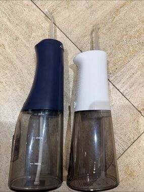 Bundle of 2 Water Flosser